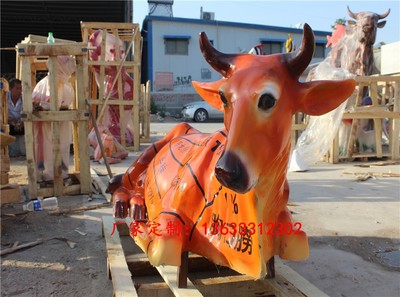 康大雕塑 打造精致玻璃鋼黃牛與家禽雕塑，細(xì)節(jié)圖片展示工藝之美